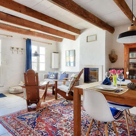 Maison Pour 4 Avec Jardin Et Terrasse - 500m 度假居